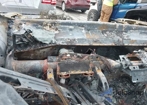 2021 Jeep Cherokee 80Th Anniversary 4X4 z USA, uszkodzony, nr VIN 1C4PJMMX8MD232600